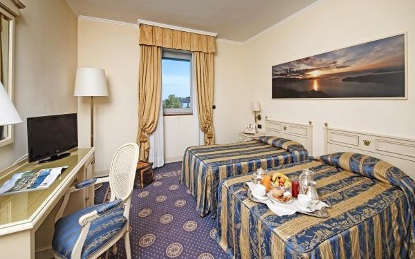 Hotel Savoy Palace Gardone Riviera Exterior foto
